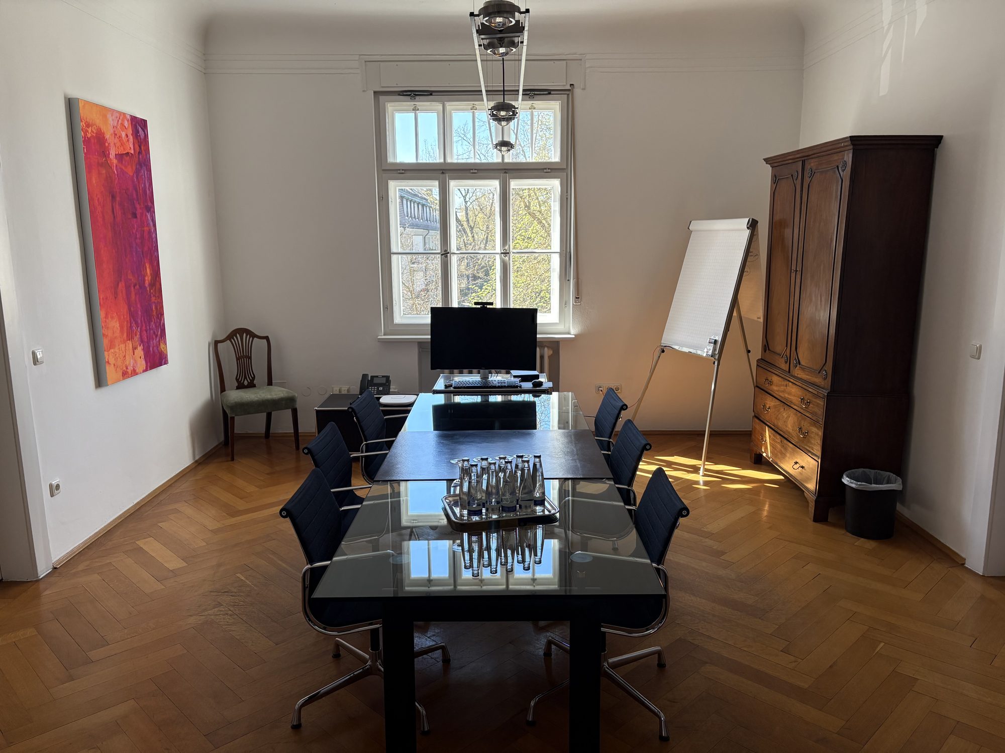 Besprechungstisch Possartstraße 12